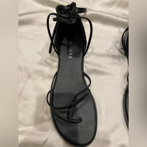 GUESS GLADIATOR WRAP SANDALS - SIZE 6.5 - Picture 6 of 9